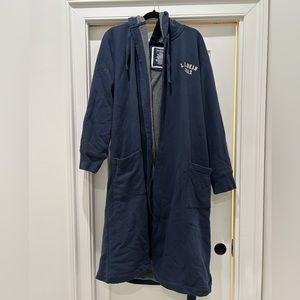 L.L.Bean Men’s L navy robe